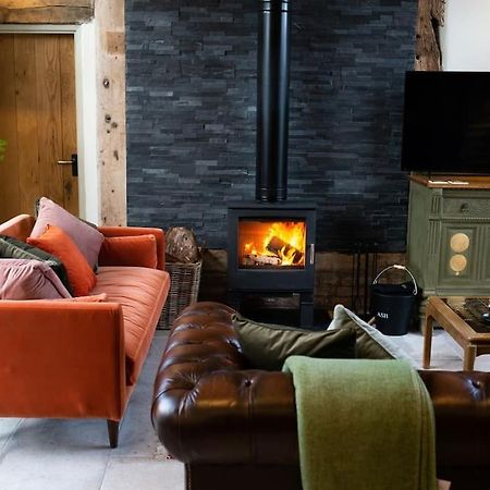 The Cart House - Beautiful Contemporary Barn - Hot Tub Apartment Bridgnorth Exterior photo